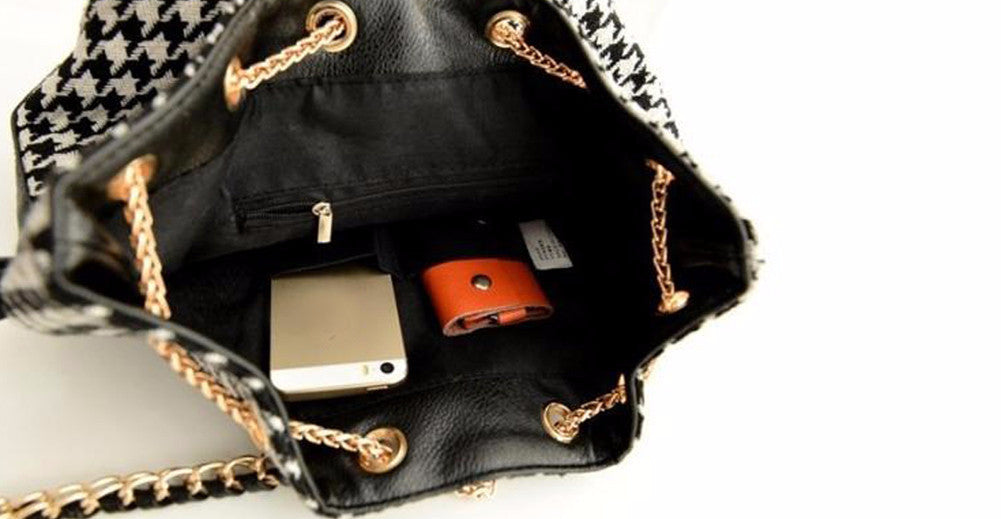 Print Drawstring Shoulder Bag